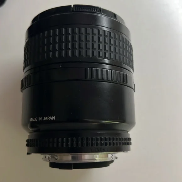 Nikon D70Nikor 60mm AF Micro 1:2.8 Lens Case